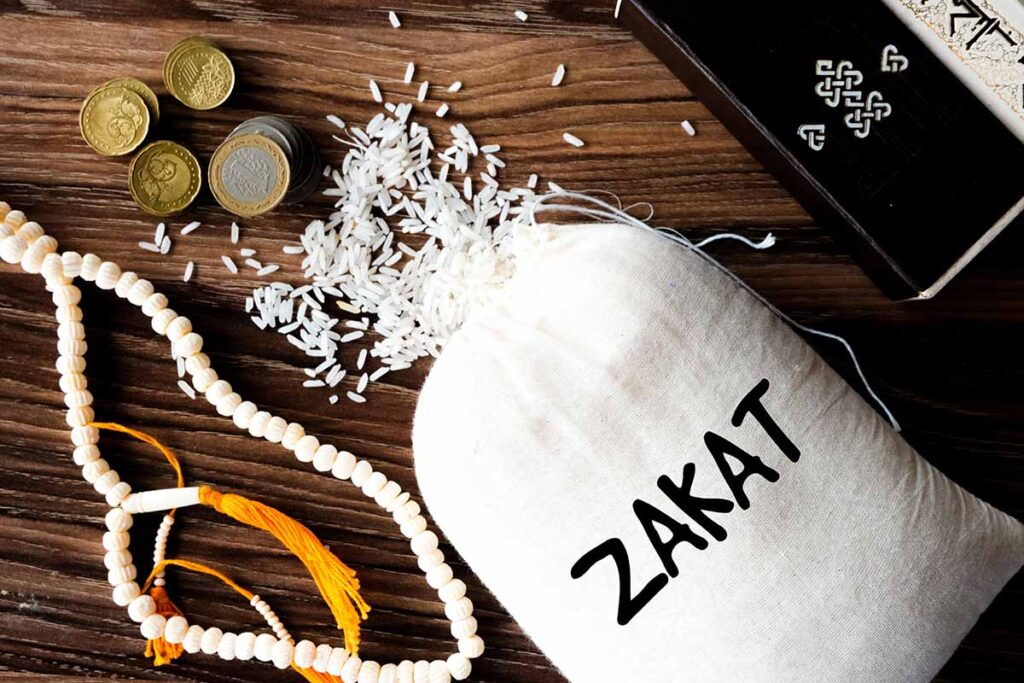 Membayar Zakat dengan Uang: Tinjauan Fiqhiyah dan Pertimbangan Kontemporer