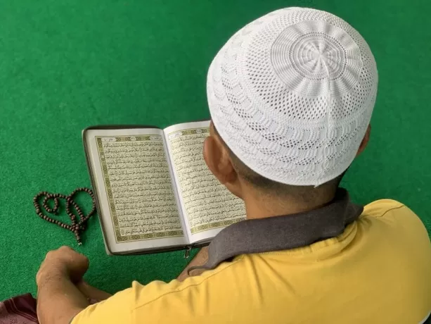 Keutamaan Ilmu dalam Islam: Kedudukan Ulama dan Manfaatnya