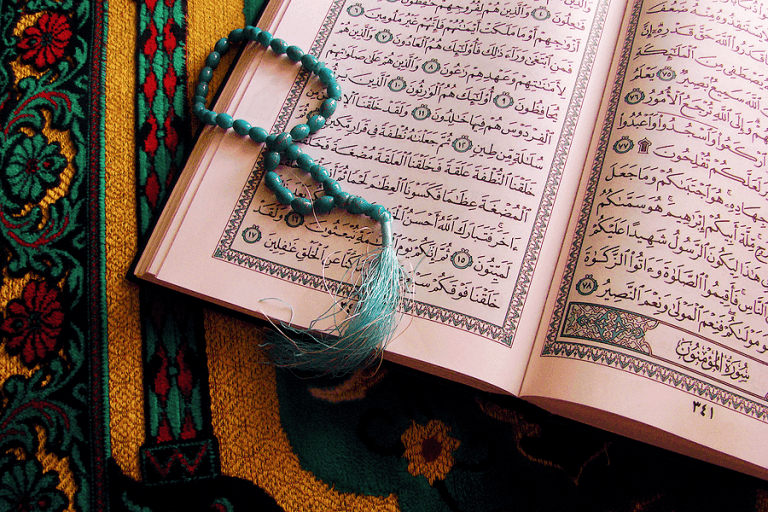 Apakah al-Qur'an Latin Berstatus Mushaf ?